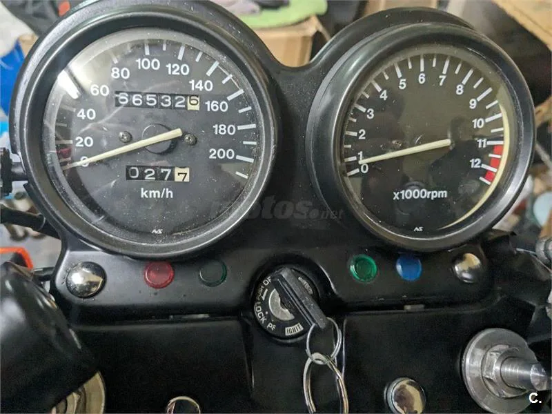 Suzuki GS 500 E – Vista 6