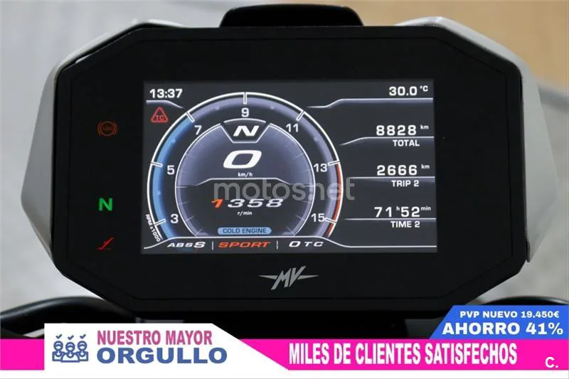 MV Agusta Dragster 800 – Vista 14