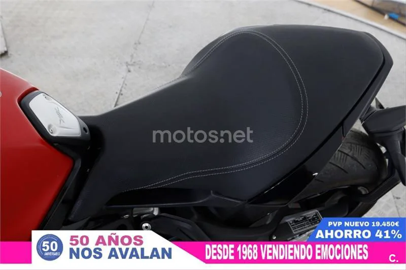 MV Agusta Dragster 800 – Vista 8