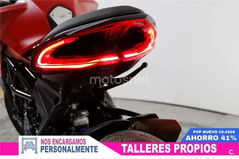 MV Agusta Dragster 800 – Vista 10