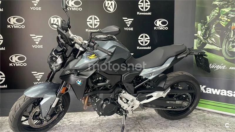BMW F 900 R – Vista 3