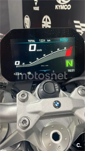 BMW F 900 R – Vista 6