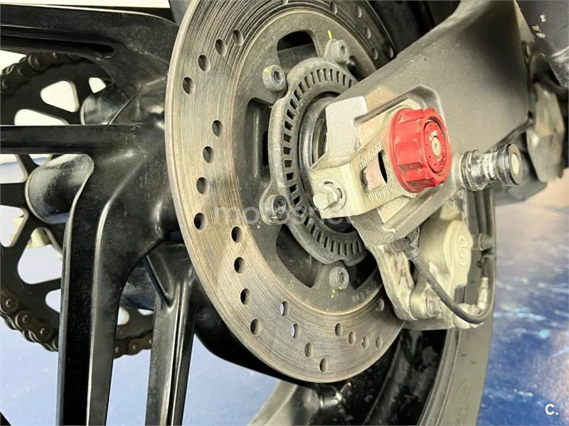 Ducati Monster 821 – Vista 16