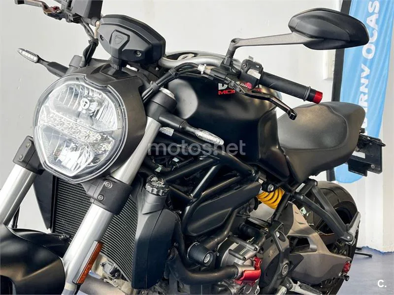 Ducati Monster 821 – Vista 27