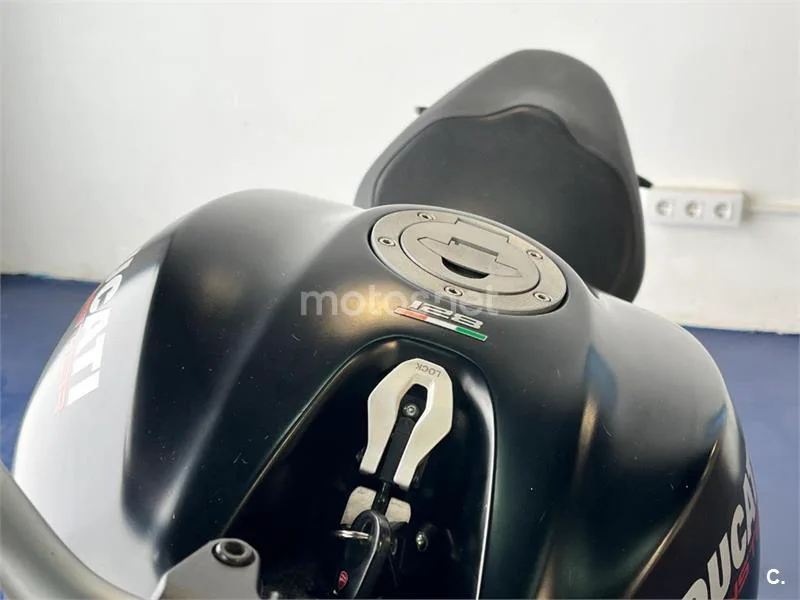 Ducati Monster 821 – Vista 29
