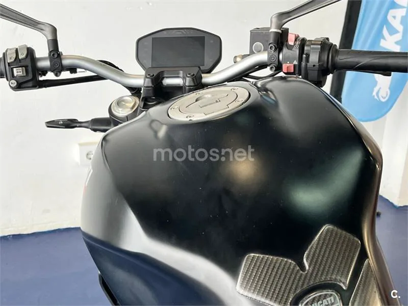 Ducati Monster 821 – Vista 43