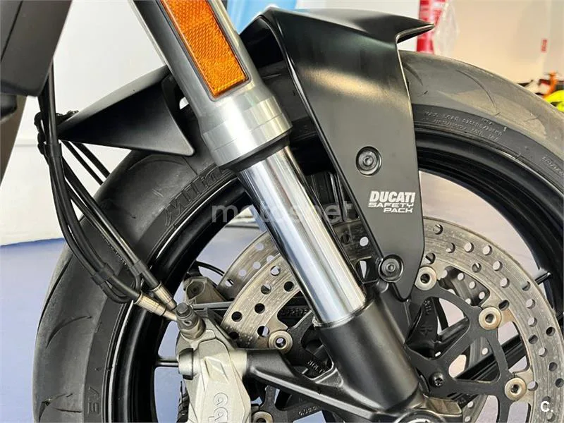 Ducati Monster 821 – Vista 10