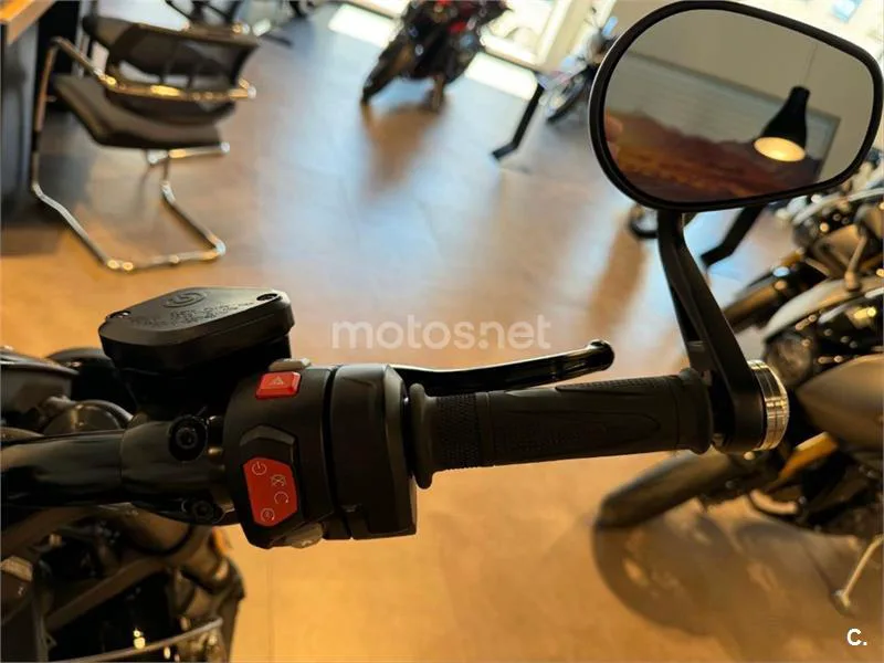 Triumph Rocket 3 – Vista 18
