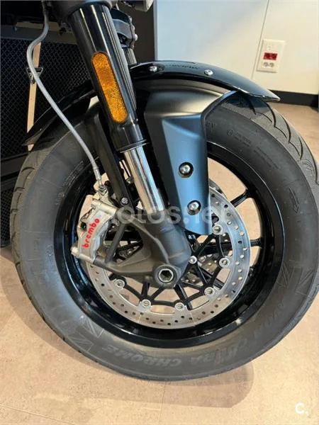 Triumph Rocket 3 – Vista 4