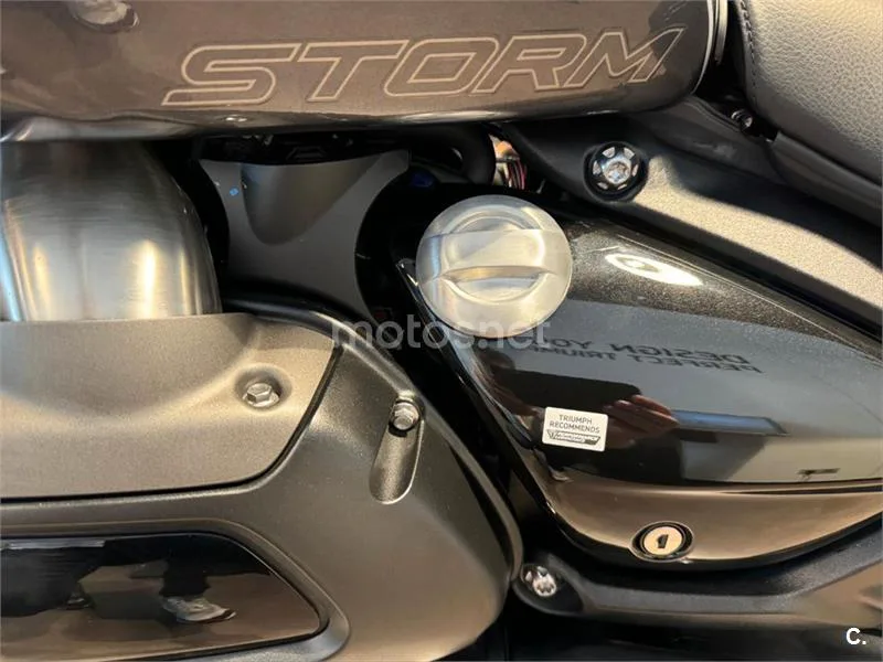 Triumph Rocket 3 – Vista 10