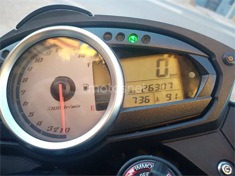 Kawasaki Z 750 – Vista 6