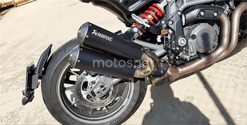 Indian FTR 1200 – Vista 3