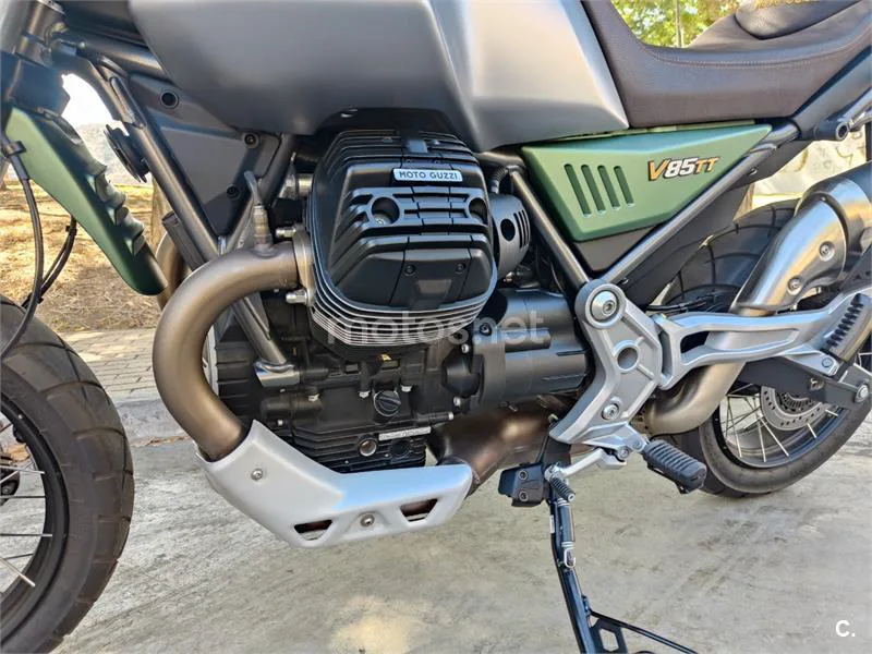 Moto Guzzi V 85 TT – Vista 11