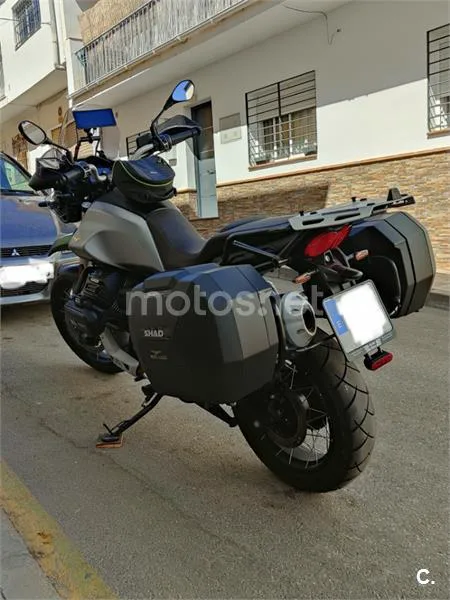 Moto Guzzi V 85 TT – Vista 25