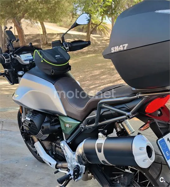 Moto Guzzi V 85 TT – Vista 7