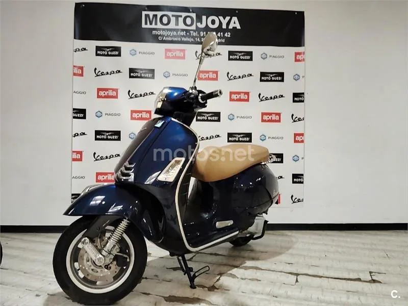 Vespa GTS 300 – Vista 4