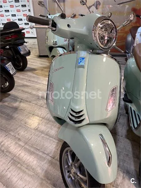 Vespa GTS 300 – Vista 6