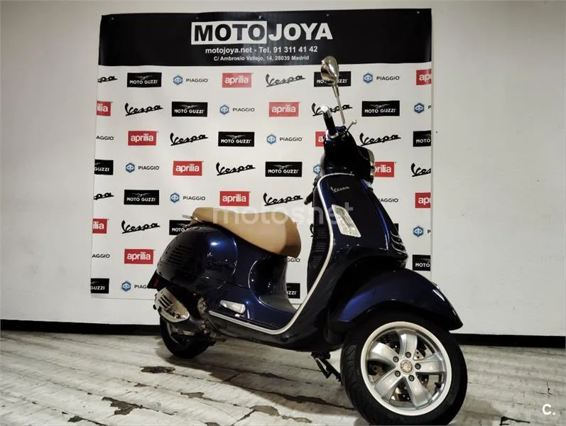 Vespa GTS 300 – Vista 7
