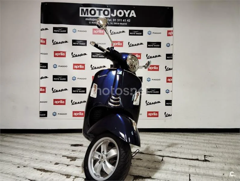 Vespa GTS 300 – Vista 9