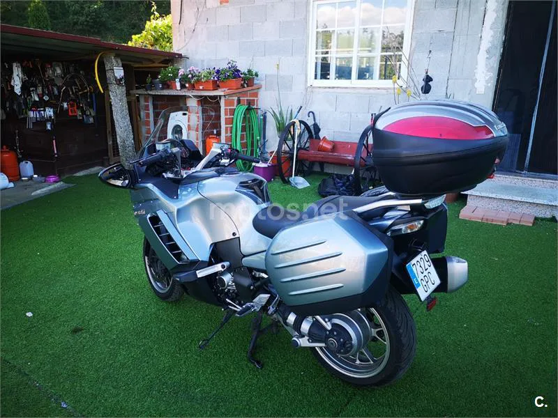 Kawasaki GTR 1400 – Vista 3