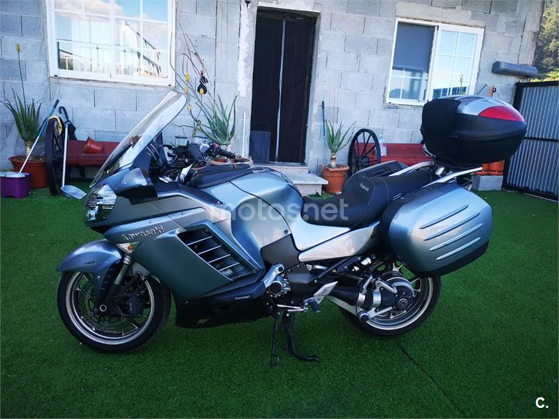 Kawasaki GTR 1400 – Vista 4