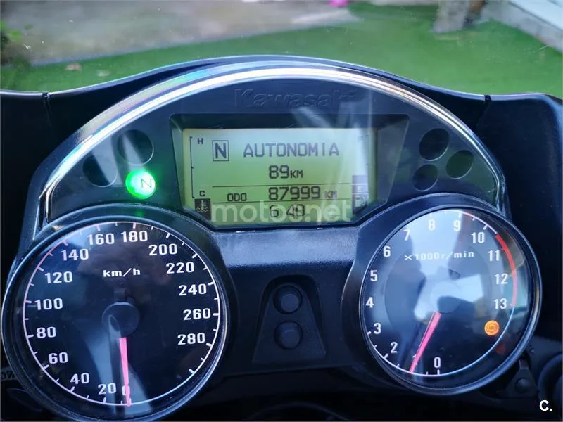 Kawasaki GTR 1400 – Vista 6