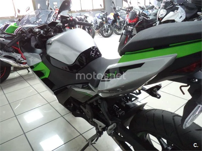 Kawasaki Ninja e-1 - Vista 8