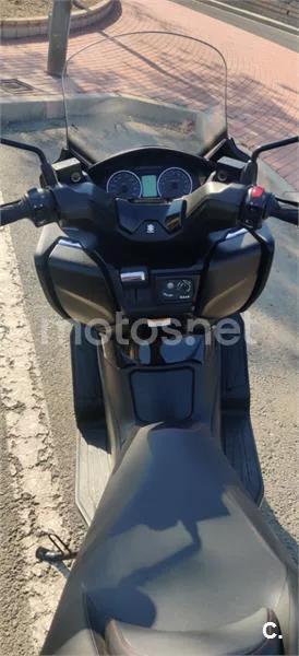 Suzuki Burgman 400 – Vista 11