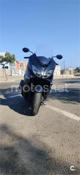 Suzuki Burgman 400 – Vista 17