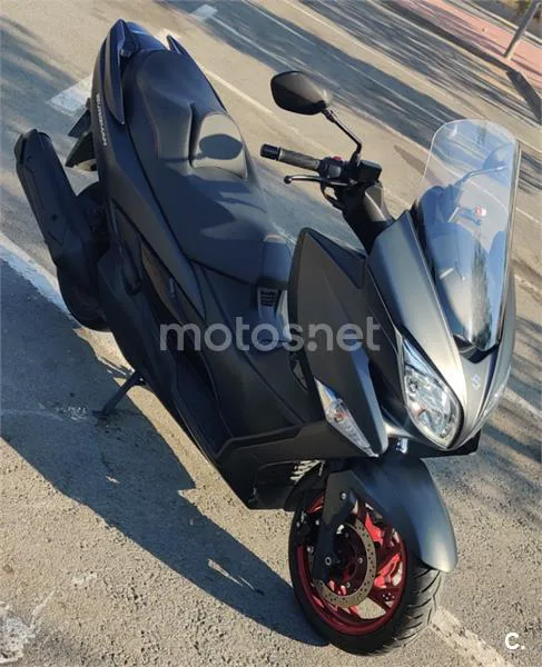 Suzuki Burgman 400 – Vista 3