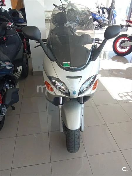 Piaggio X9 180 Amalfi – Vista 3