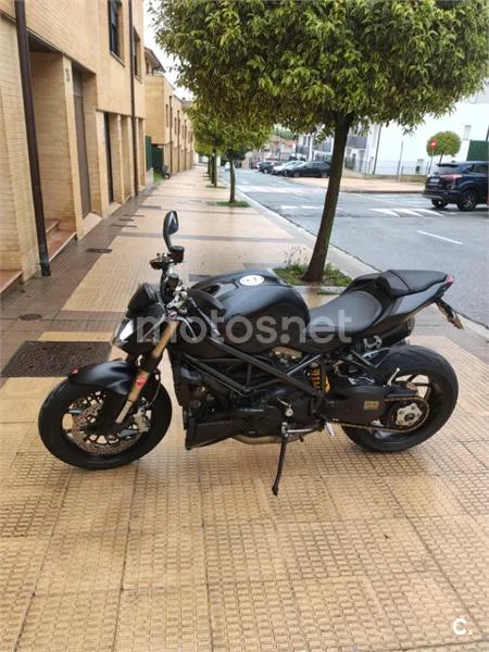 Ducati Streetfighter 848 - Vista 3