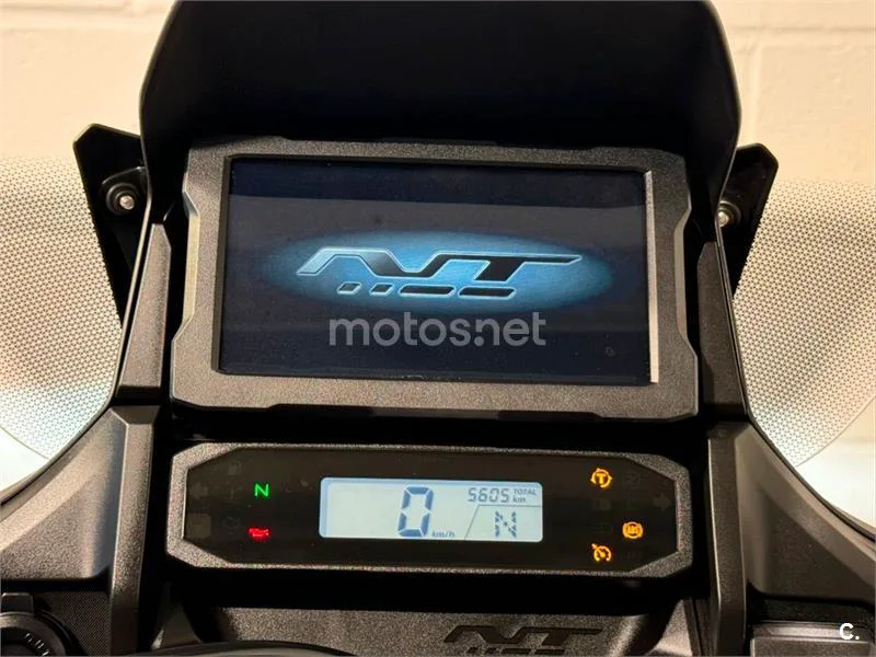 Honda NT1100 – Vista 6