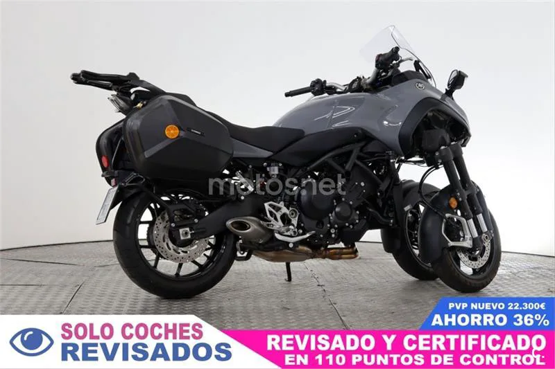 Yamaha Niken – Vista 5