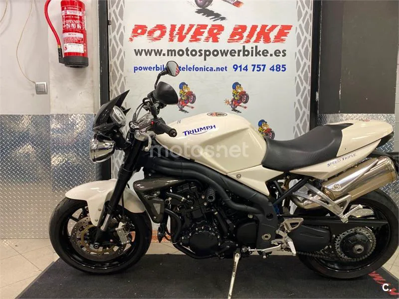 Triumph Speed Triple – Vista 3