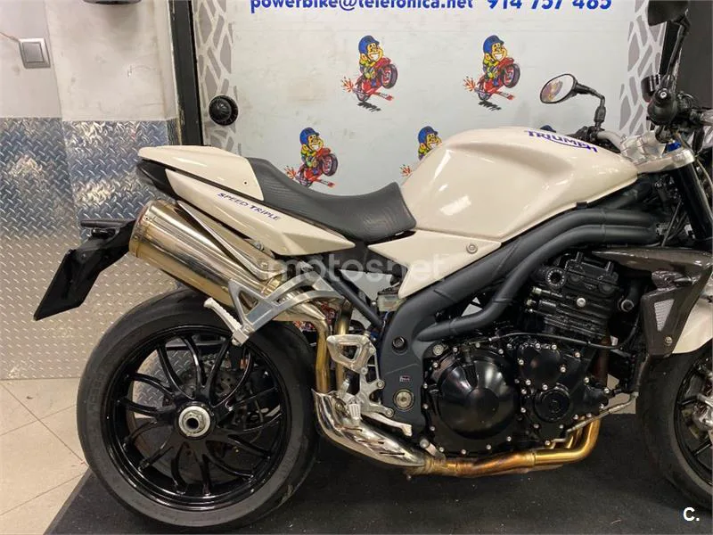 Triumph Speed Triple – Vista 10