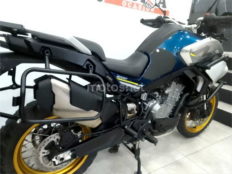 CFMOTO 800MT – Vista 3
