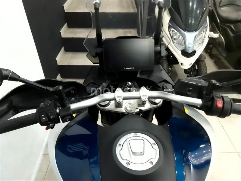 CFMOTO 800MT – Vista 8