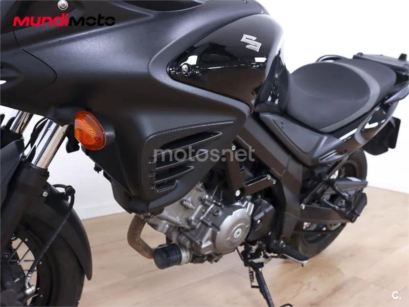 Suzuki V-Strom 650 – Vista 10