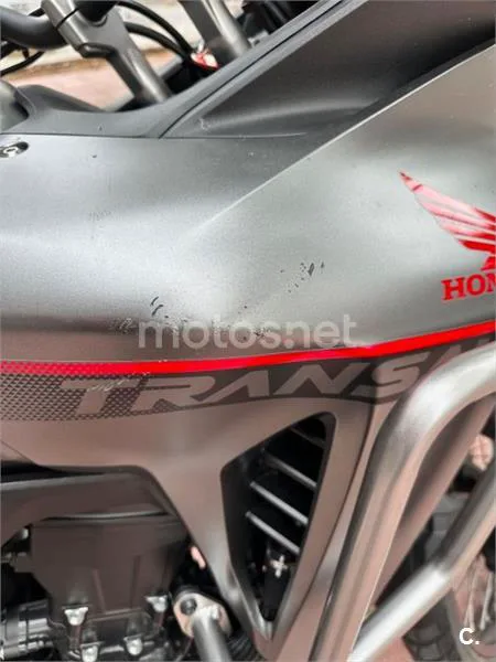 Honda XL 750 Transalp – Vista 3