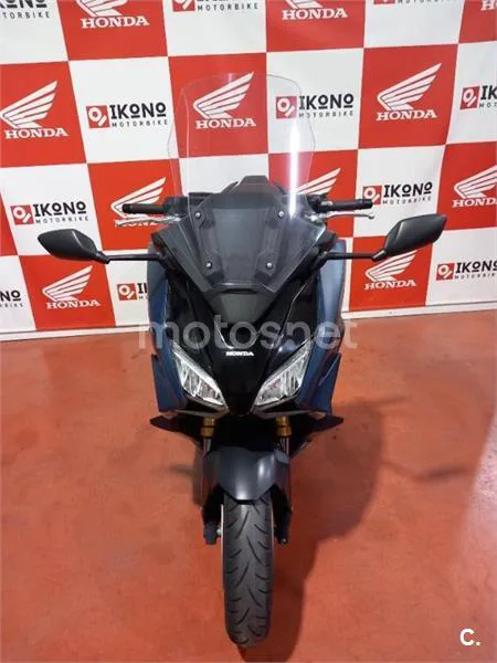 Honda Forza 750 – Vista 4