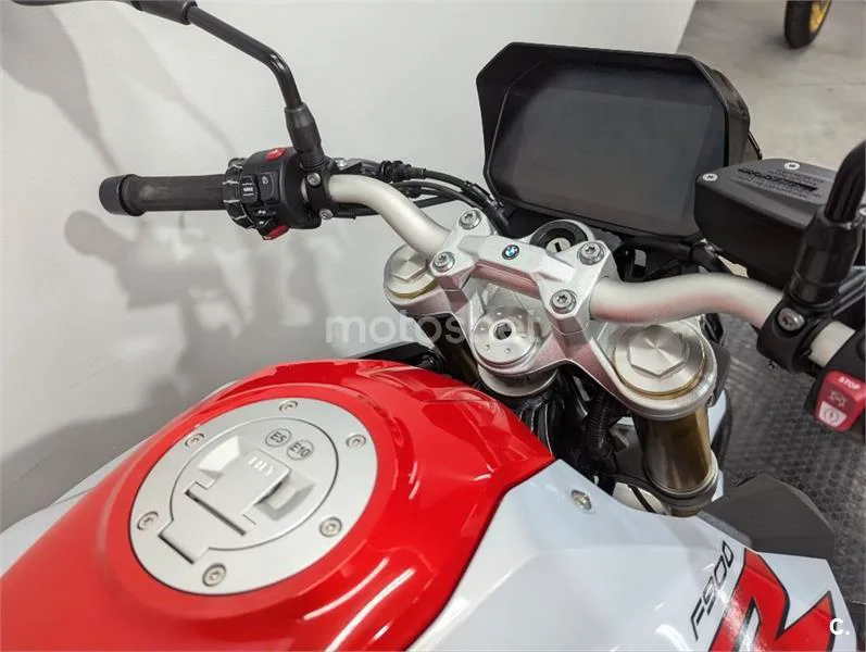 BMW F 900 R – Vista 11