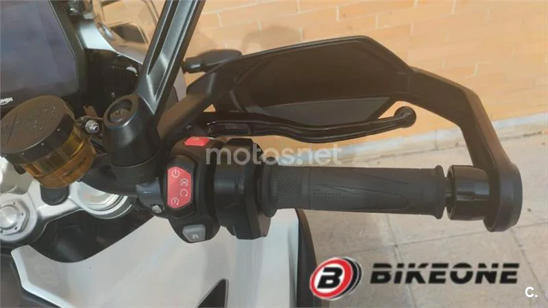 Triumph Tiger 1200 GT – Vista 9