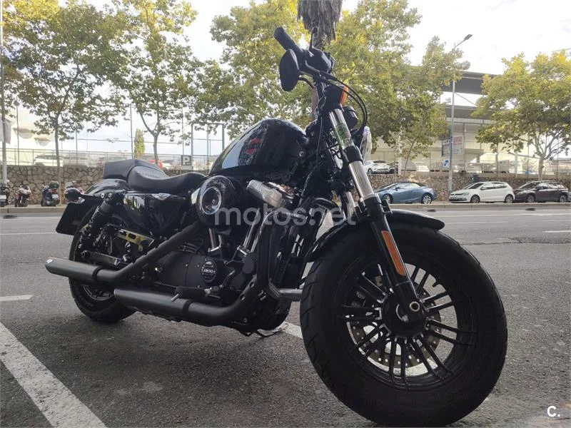 Harley-Davidson Sportster Forty-Eight – Vista 2