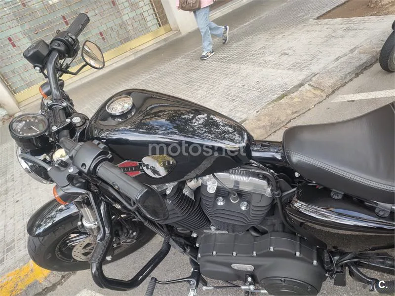 Harley-Davidson Sportster Forty-Eight – Vista 4
