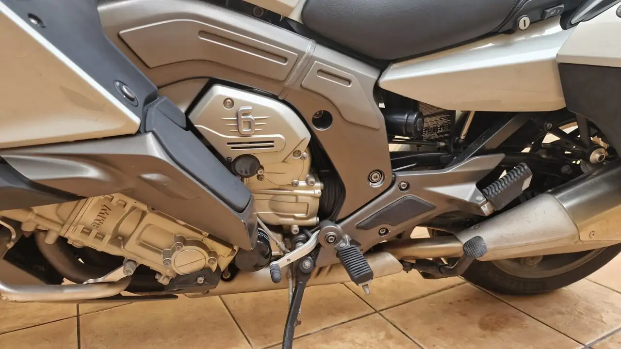 BMW K 1600 GTL Exclusive - Vista 7