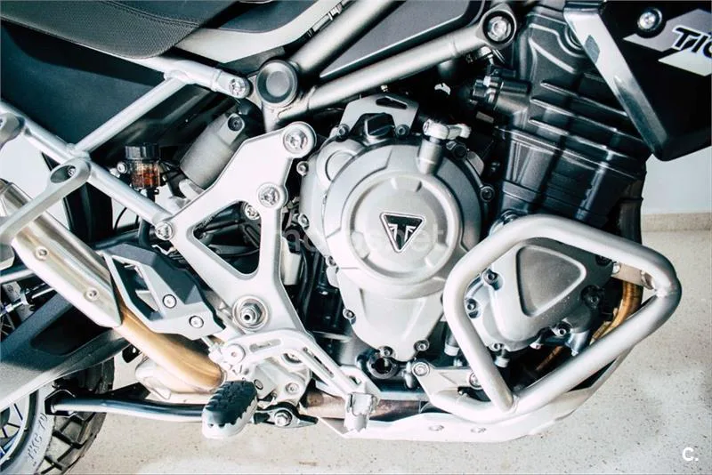 Triumph Tiger 1200 – Vista 7
