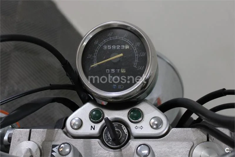 Suzuki Marauder 250 – Vista 9