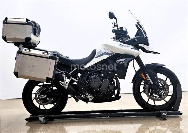 Triumph Tiger 900 – Vista 3