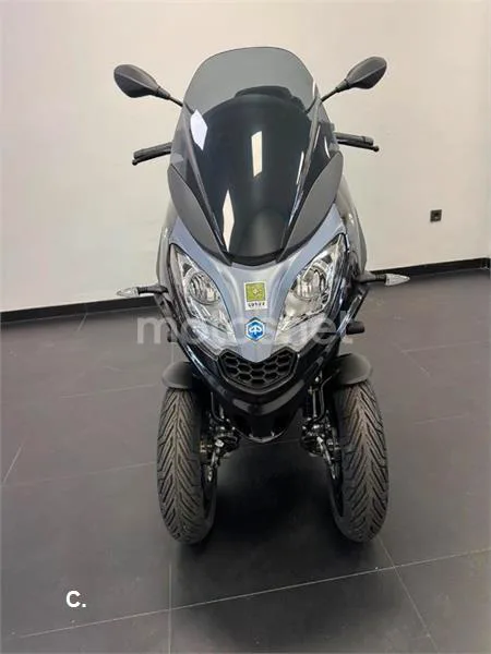 Piaggio MP3 – Vista 9
